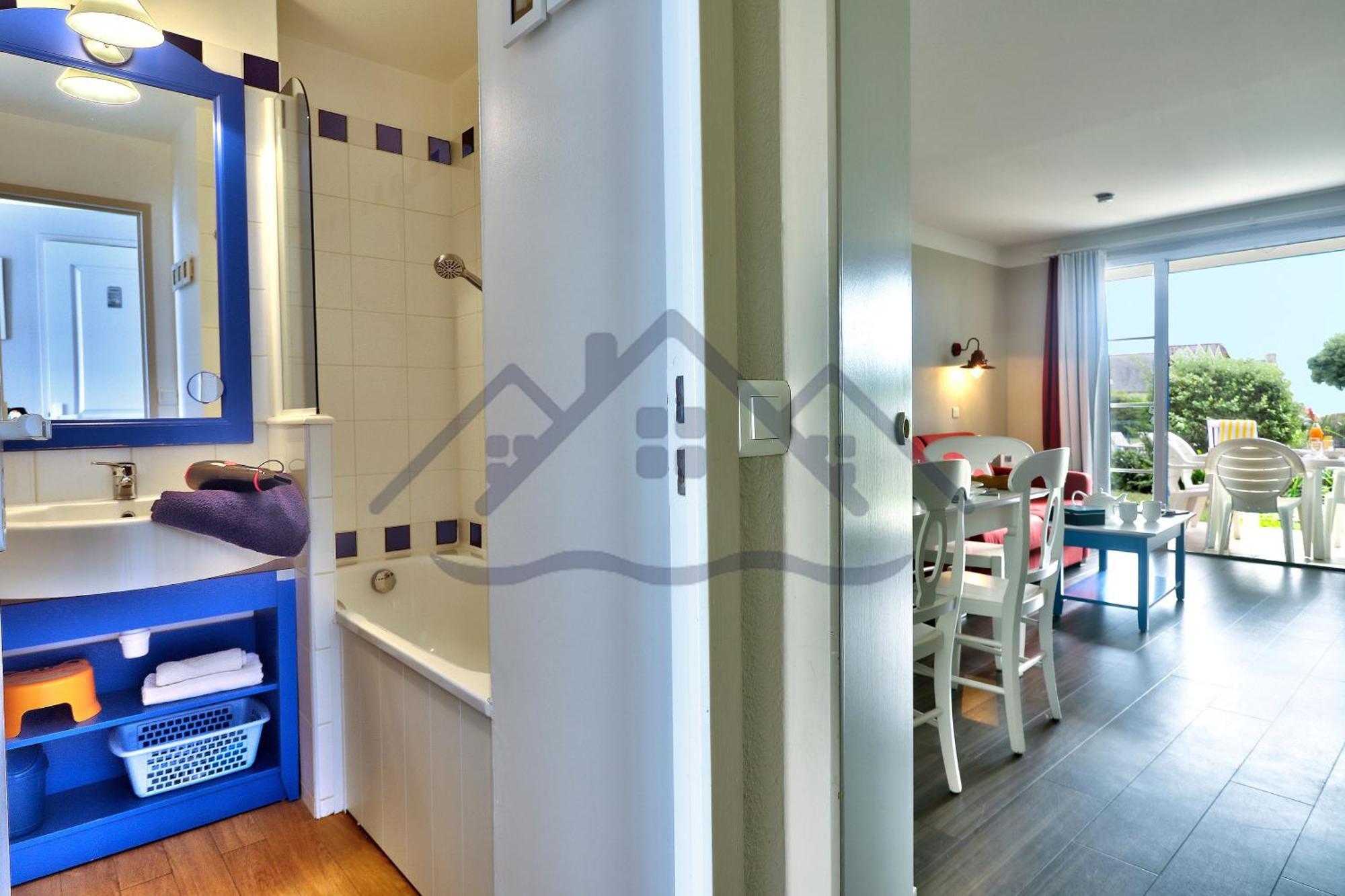 Localise - A06 - Entierement De Plain-Pied Avec Petite Vue Mer - Donnant Sur La Piscine Et Le Jardin - Wifi Inclus - Draps Inclus - Guilvinec Dış mekan fotoğraf