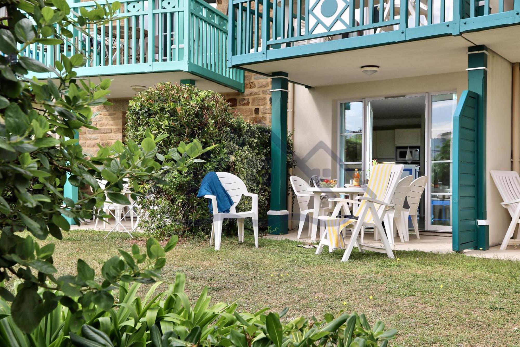 Localise - A06 - Entierement De Plain-Pied Avec Petite Vue Mer - Donnant Sur La Piscine Et Le Jardin - Wifi Inclus - Draps Inclus - Guilvinec Dış mekan fotoğraf