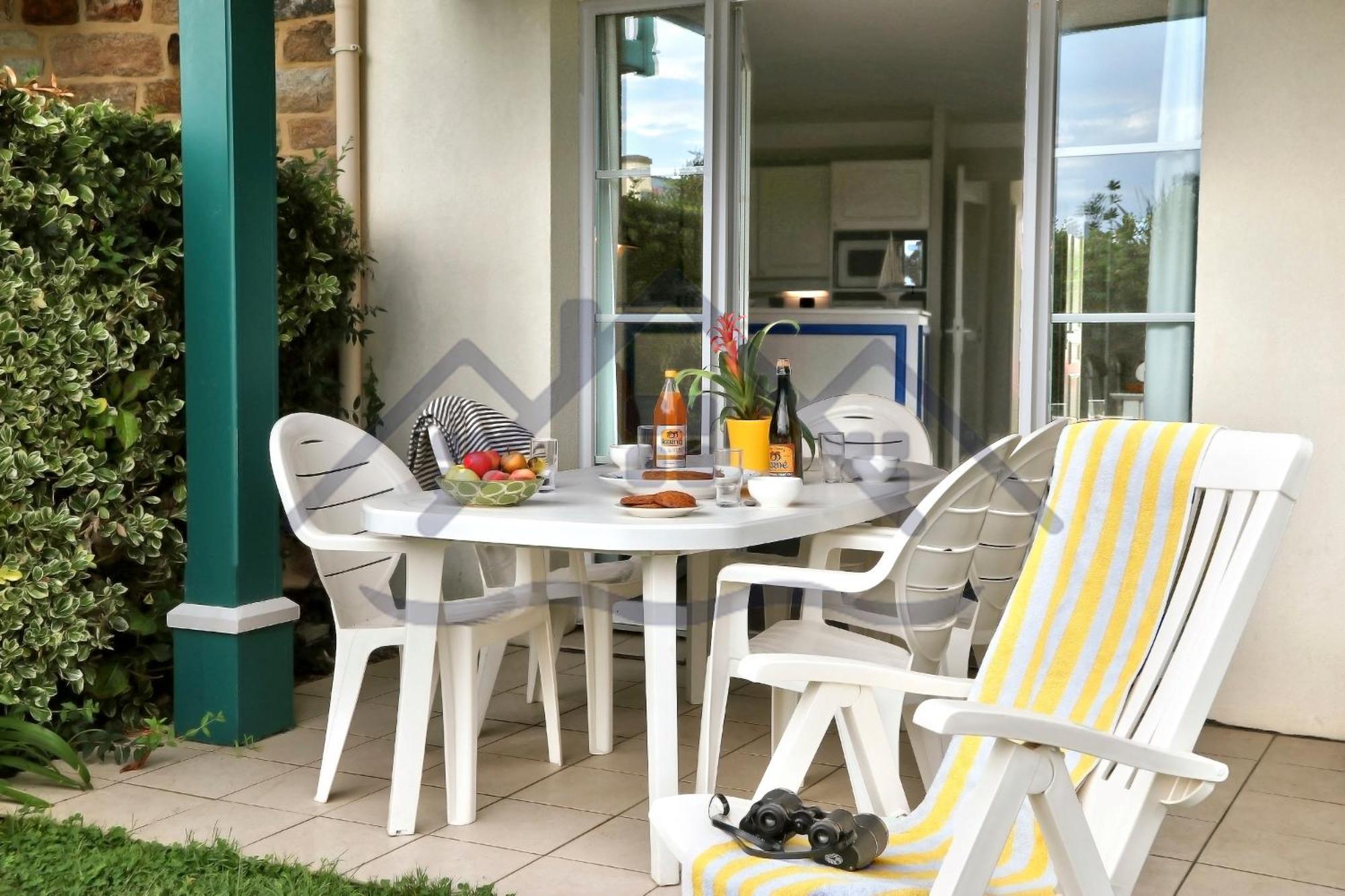 Localise - A06 - Entierement De Plain-Pied Avec Petite Vue Mer - Donnant Sur La Piscine Et Le Jardin - Wifi Inclus - Draps Inclus - Guilvinec Dış mekan fotoğraf
